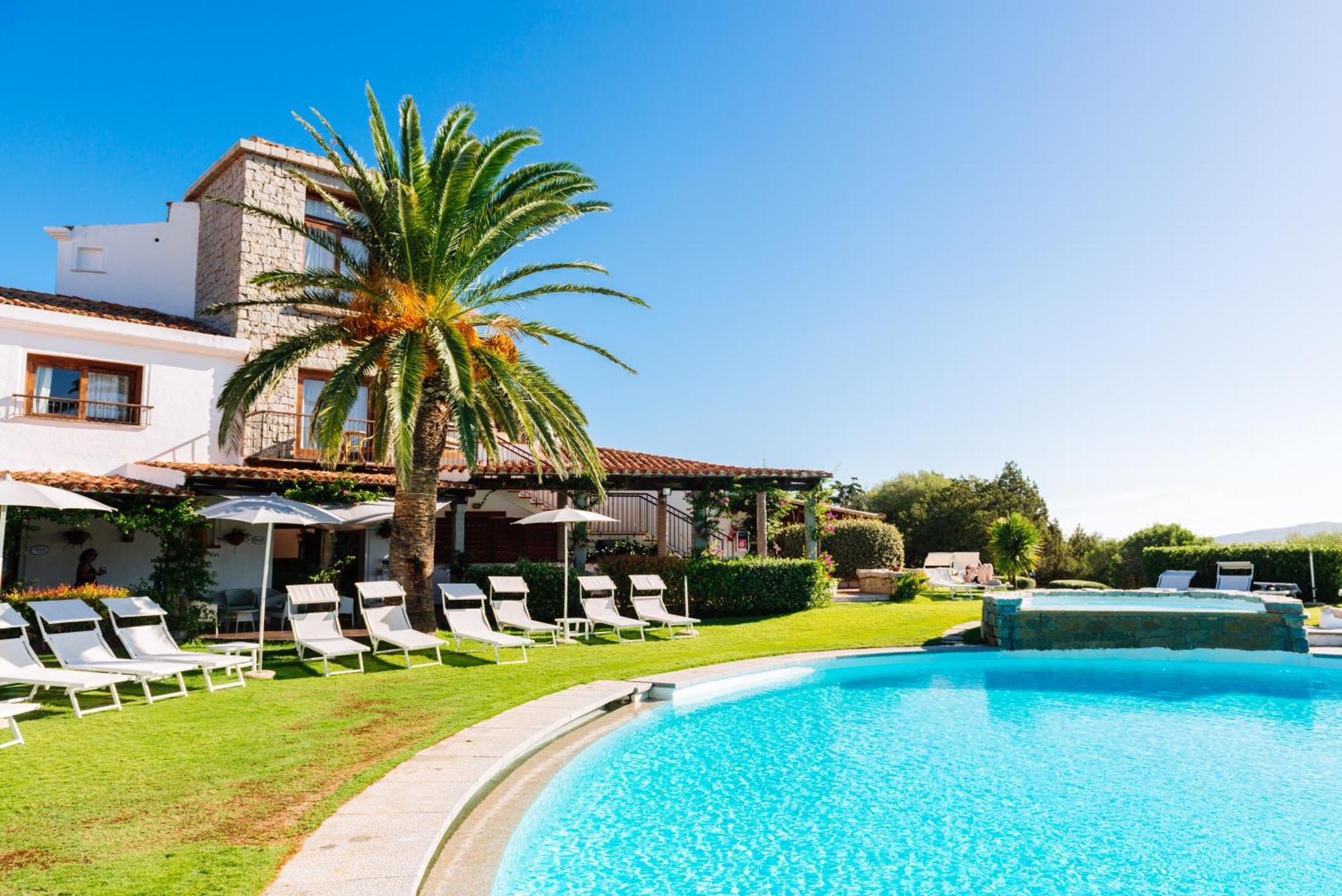 Hotel Palumbalza Porto Rotondo Exterior photo